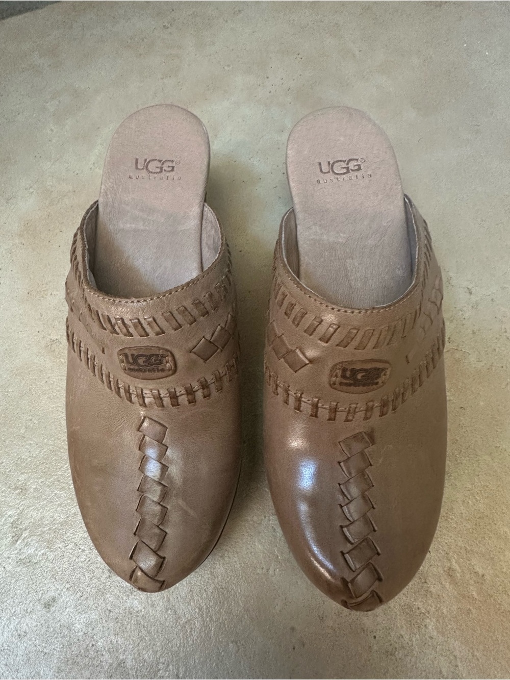 UGG “Vivica” Women's Tan Leather Woven-Detail Studded Wooden Clogs, size 7